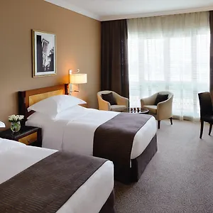Hotell Mövenpick Hotel&apartments, Dubai